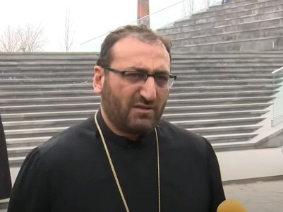 «Պետք էր հրաժարվել նման գործելաոճից». Արշակ եպիսկոպոս Խաչատրյանը՝ մեռելոցի օրն աշխատանքային դարձնելու մասին