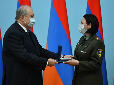 Armenia President grants state awards and gives gifts to servicewomen and female medical workers