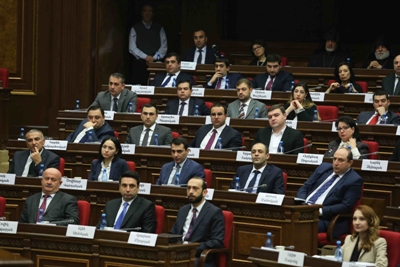«Ժողովուրդ»․ «Իմ քայլում» նոր խմբավորումներ են ձեւավորվում. մասնատվում են. ցուցակից տեղեկացվածներ կան