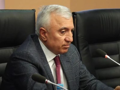 Ռազմագերիների հարցի լուծումը շատ պարզ է. պետք է բոլոր տեսակի բանակցությունները դադարեն. Գեւորգ Դանիելյան