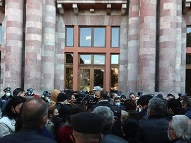 Ինչո՞ւ է Freenews.am-ը խեղաթյուրել NEWS.am-ի նկարահանող խմբի հետ կապված միջադեպը