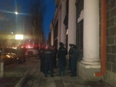 Armenia National Security Service chief negotiating with parents of captured soldiers in Shirak Province