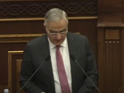 Փոխվարչապետը շարունակեց ներկայացնել Հայաստանի կառավարության գործունեության վերաբերյալ հաշվետվությունը