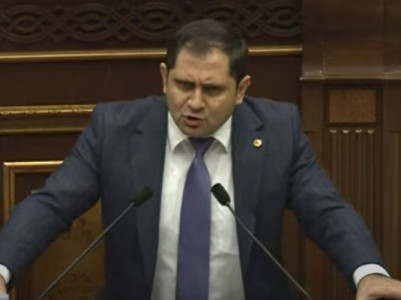 Փաշինյանի շվաքի ներքո սահուն եկել, բազմել եք էստեղ, դու անցար էն կարմիր գիծը. Պապիկյանը՝ Մարուքյանին