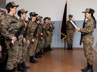 Armenian servicewomen take oath of enlistment at military unit