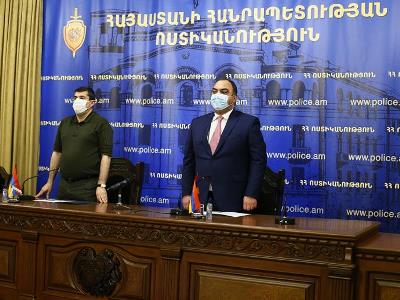 Karabakh President visits Police of Armenia, grants posthumous awards to 70 policemen