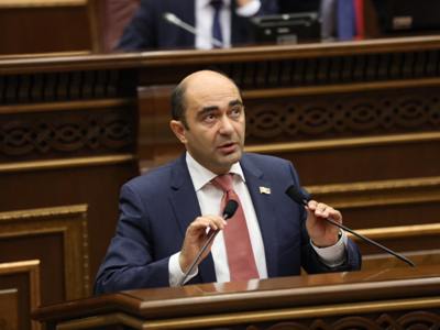 Bright Armenia leader: Our brothers will be able to continue contract military service, protecting our borders