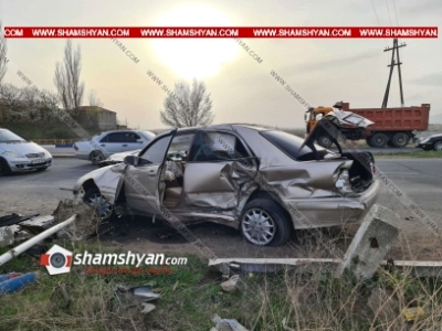 Կոտայքում Mercedes-ը շշերի գործարանի մոտ բախվել է կամրջի բետոնե հենապատին, այնուհետև՝ ծառին. կան վիրավորներ