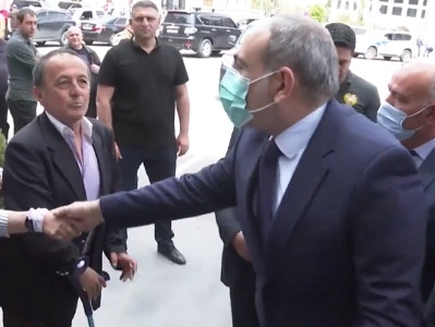 Նախկինում իր մարզային այցերը ուղիղ հեռարձակող Փաշինյանը Սյունիք այցից ընդամենը 41 վայրկյանանոց տեսանյութ է հրապարակել