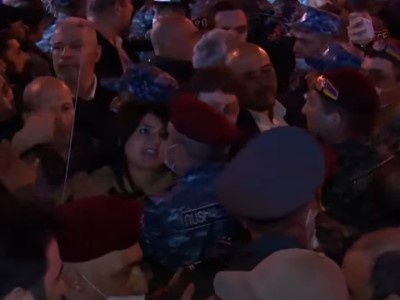 Situation gets tense near Armenia PM's governmental mansion, police and citizens clash