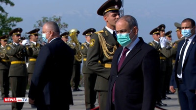 Armenia top officials visit Genocide Memorial