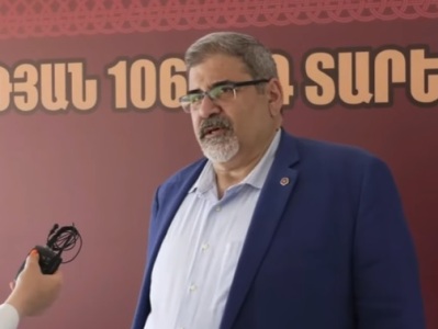 Վտանգավոր է, որ քաղաքական թիվ մեկ պաշտոնը վարողն անընդհատ զիգզագ փոխում է իր դիրքորոշումները․ Կիրո Մանոյան
