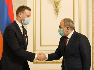 Armenia's Pashinyan receives Lithuania FM