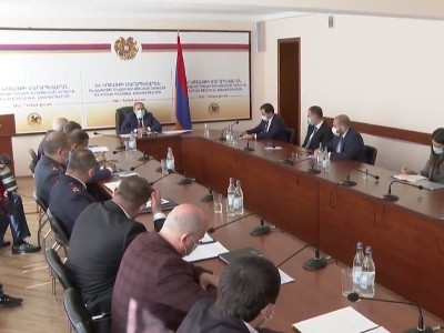Armenia acting PM holds regular consultation at regional governor's office of Kotayk Province