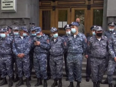 У здания Генпрокуратуры Армении проходит акция протеста