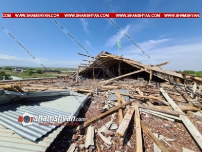 Roof of school in Armenian village torn apart due to strong winds, students attending lessons outside