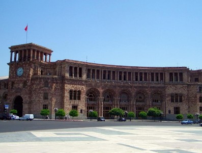 «Փաստ». Պետական գերատեսչություններում աշխատակիցների վրա ձայների որոշակի «պլան» է դրվել. Առանձին ցուցակում են «սվոյները»