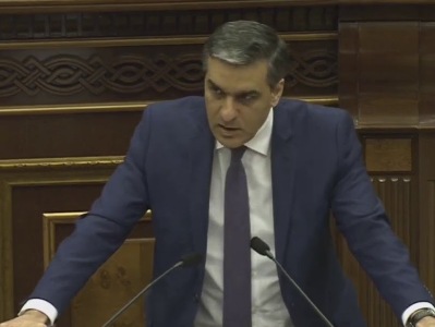 Омбудсмен: Азербайджан не может называть террористами удерживаемых у себя граждан Армении