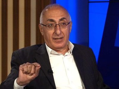 Բա դուք չե՞ք ամաչում, ժամերով ԱԺ ամբիոնն օգտագործում եք նախկին իշխանություններին հայհոյելով, գետինը մտնեք.Արա Սահակյան