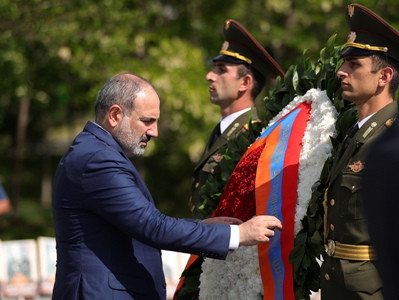 Acting PM visits Victory Park in Yerevan