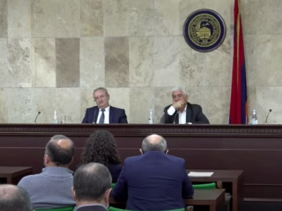 Իմ պատկերացրած հոգաբարձուների խորհրդում չպետք է լինեն տվյալ հիմնարկի ներկայացուցիչներ՝ ուսանողներ, դասախոսներ. նախարար