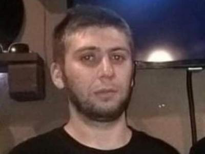 Armenian human rights activist: Citizen Hakob Berberyan apprehended near Opera House just minutes ago