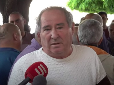 Nairit synthetic rubber plant workers stage protest outside Armenia government building