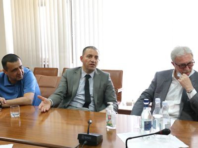 Վահան Քերոբյանը պտուղ-բանջարեղեն վերամշակող ընկերությունների ներկայացուցիչների հետ քննարկել է ոլորտի խնդիրները