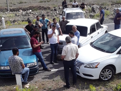 Armenia villagers block Gyumri-Yerevan motorway