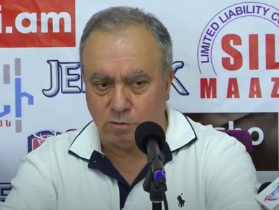 Armenia ex-PM calls on to go to Yerevan Freedom Square to enlist in militia