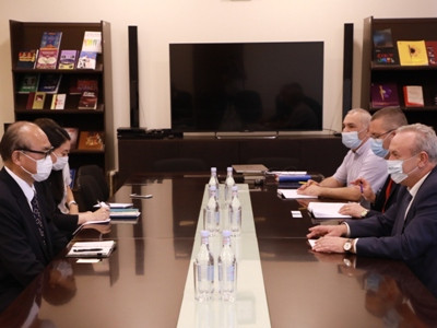 Armenia acting education, science, culture and sport minister receives Japan's new ambassador