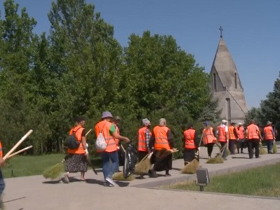 Երևանի քաղաքապետարանը հանգստյան օրերին Եռաբլուրում նախաձեռնել է մաքրման մասշտաբային աշխատանքներ
