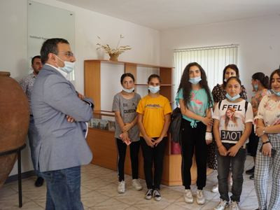 «Զվարթնոց»-ում ներկայացվել է հայկական ժողովրդական եւ դեկորատիվ-կիրառական արվեստը