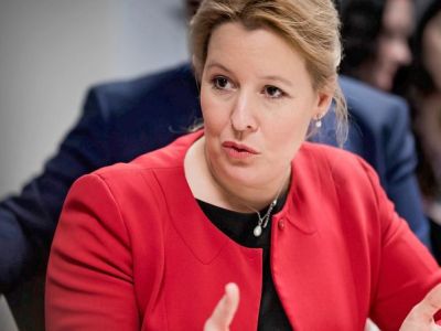 German minister resigns after being accused of plagiarism
