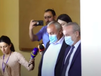 «Աչքիդ է երեւում». Արարատի մարզպետը` Քյարքին հանձնելու մասին լրագրողի հարցին ի պատասխան