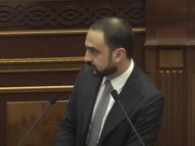 Armenia acting Deputy PM on creation of third high-voltage electric communication line with Iran