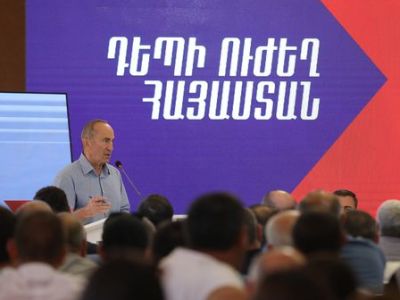 Second President of Armenia meets with residents of Ararat province