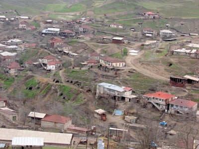 Զենքերը գյուղացիներին բաժանված է, տղաներն էլ գիշերը մարտական հերթապահություն են անցկացնում. Տեղ համայնքի ղեկավար
