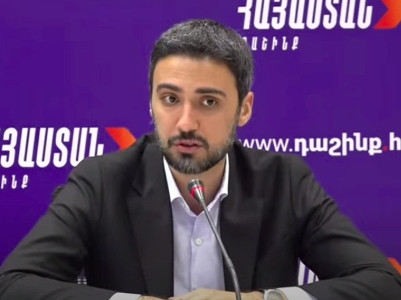 Opposition "Armenia" bloc representative: Authorities are actually busy bribing voters