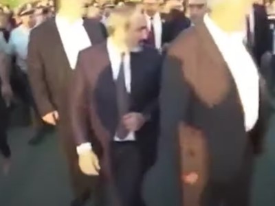 Citizens of Armenia's Artashat greet acting PM by chanting 'Turk' and 'traitor'