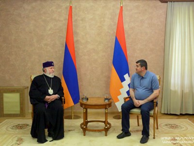 Արցախի նախագահն ընդունել է Գարեգին Բ-ի. քննարկել են հետպատերազմյան փուլում առաջացած հիմնախնդիրները