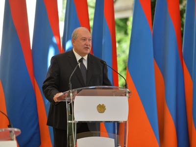 Չխորացնել ճգնաժամը, չհատել բարոյականության սահմանները, տուրք չտալ անազնիվ տեխնոլոգիաներին. Արմեն Սարգսյանի կոչը