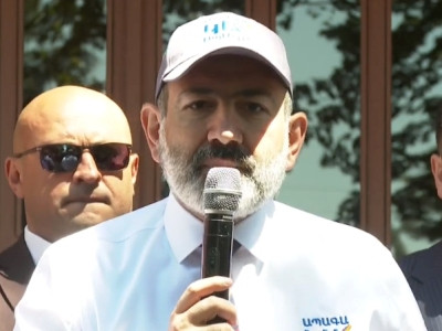 Armenia acting PM Pashinyan is in Armavir Province