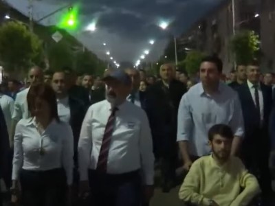 Armenia acting PM holding march in Armavir town with a large number of security officers