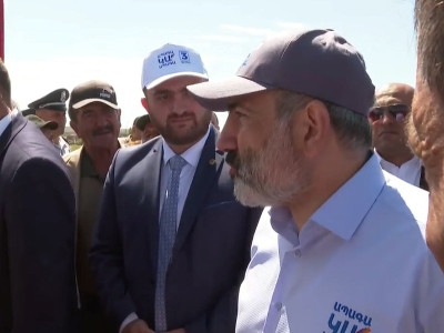 Գարիով դուք երբեք չեք հարստանա. Փաշինյանը՝ գյուղացուն