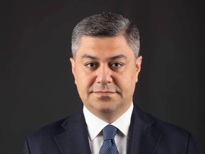 Ես հետդ աշխատել եմ, հիմա աշխատում եմ Սերժ Սարգսյանի հետ, տպավորություն ունեմ, որ գոմից եկել եմ ակադեմիա. Վանեցյան