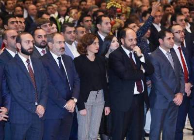 Newspaper: Armenia ruling party is "singing” its swan song