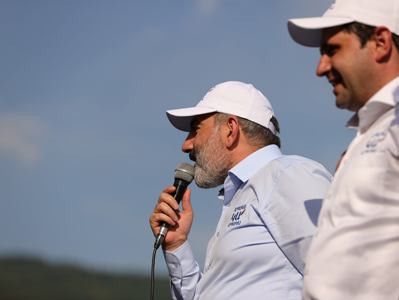Ընտանեկան խոսակցություն է լինելու, կպարզաբանեմ՝ ինչ է տեղի ունեցել իմ ու Օնիկ Գասպարյանի միջև. Նիկոլ Փաշինյան