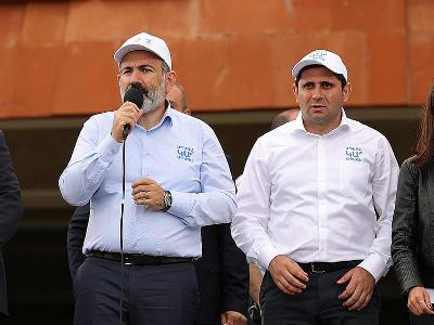 Armenia acting PM: During campaign meetings hundreds of mothers thanked me for signing Nov. 9 document
