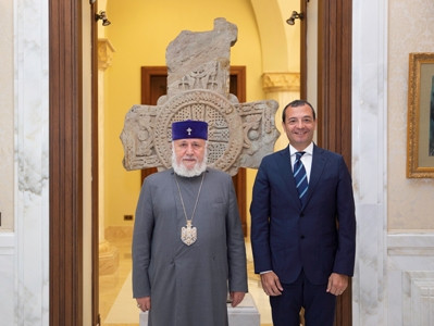 His Holiness Karekin II, Italy Ambassador discuss Azerbaijani army's encroachments on Armenia's borders
